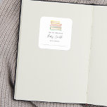 Babydusche Buchzeichen-Aufkleber Quadratischer Aufkleber<br><div class="desc">Babydusche Buchzeichen Sticker mit einem Aquarellstapel farbiger Bücher. Eine großartige Ergänzung für die erste Bibliothek von Baby oder als personalisiertes Dieses Buch gehört zum Aufkleber. Seite mit unserem Matching bringen Sie eine Buchanfrage-Karte</div>
