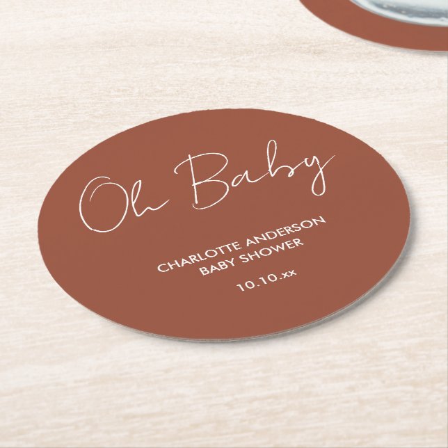 Babyduschskript, modern terracotta braun, elegant runder pappuntersetzer (Angewinkelt)