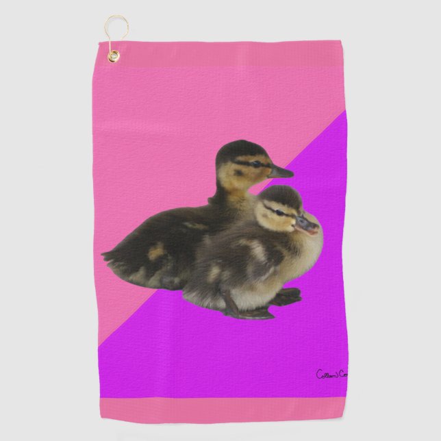 Babyenten auf rosa Himbeere und Lila Sorbet Golfhandtuch (Vorderseite)