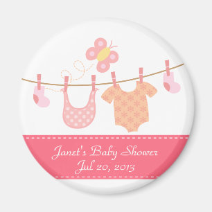 Babykleidung an der Wäscheleine mit Schmetterling Magnet