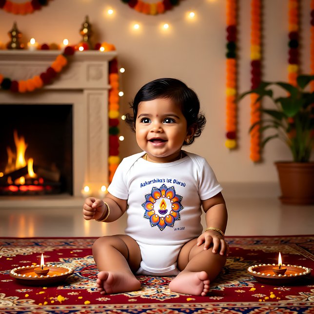 Baby's 1. Diwali mit individuelle Name Baby Strampler (Baby's 1st Diwali with custom name Baby Bodysuit)