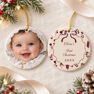 Baby's erstes Weihnachtsfoto mit wilden Blumen in Keramik Ornament