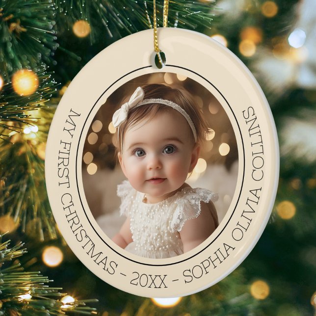 Baby's First Christmas Champagne Gold Modernes Fot Keramik Ornament (Baby's First Christmas Champagne Gold Modern Photo Ceramic Ornament)
