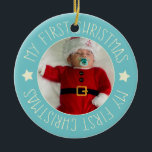 Baby's First Christmas Custom Foto Blue Keramik Ornament<br><div class="desc">Vintage Farbkombinationen von zyanblau und gelblich weiß und handgeschriebenem Schriftart. Fügen Sie ein Foto Ihres Babys an die Vorderseite und den Namen Ihres Babys und das Jahr an die Rückseite.</div>