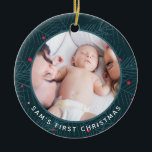 Baby's First Christmas Custom Foto Modern Spruce Keramik Ornament<br><div class="desc">Mark Babys erste Weihnachtsfeier mit diesem personalisierten Foto-Ornament mit einem prächtigen original Fichtenholzzweig und Beerensemble in Blues,  Grüntöne,  Rot und Rot. Fotos,  Nachrichten und das Jahr sind anpassbar. Teil einer Sammlung von Parcel Studios.</div>