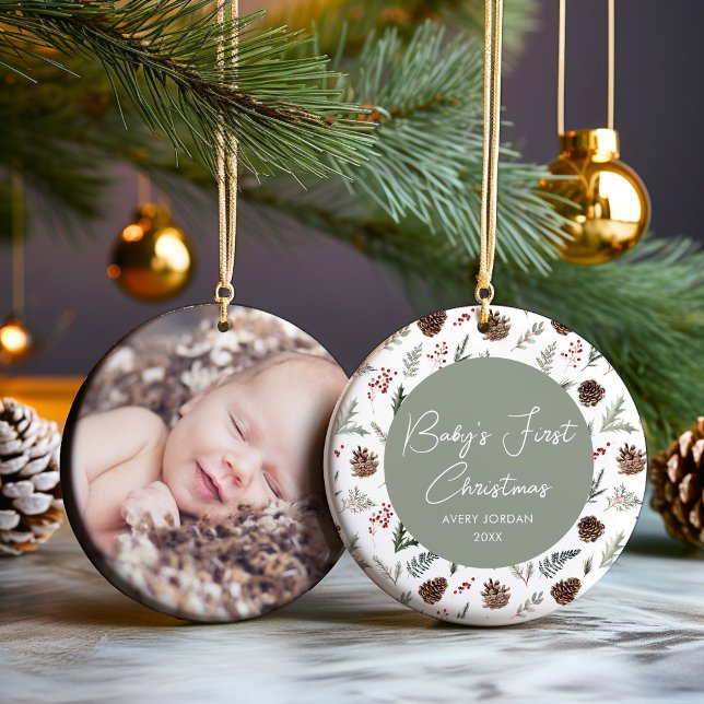 Baby's First Christmas Foto Keepake Keramik Ornament (Von Creator hochgeladen)