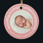 Baby's First Christmas Foto Ornament | Peach<br><div class="desc">Mit diesem stilvollen Foto-Ornament in hellpfirsich und weiß schaffen Sie einen besonderen Sake für das erste Weihnachtsfest des Babys! Vorlagen auf der Rückseite für Name und Jahr.</div>