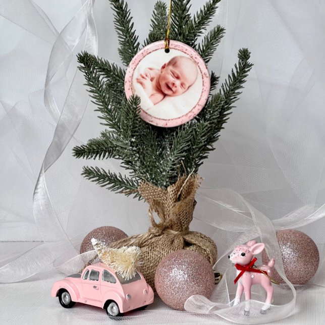 Baby's First Christmas Pink Gold Glitzer Keramik Ornament (Von Creator hochgeladen)