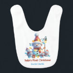 Baby's First Christmas Snowman Family Tangled Ligh Babylätzchen<br><div class="desc">Baby's First Christmas Bib mit Design auf beiden Seiten. Schmutzig auf der einen Seite,  schwenke sie für eine saubere Seite um. Personalisiert mit Vor- und Nachname des Kindes</div>