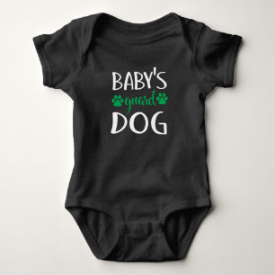 BABYS GARTENHUND BABY STRAMPLER