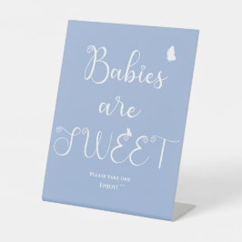 Babys sind süße moderne Schmetterlingskalligraphie Sockelschild