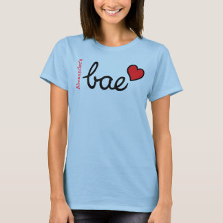 Babytext und rotes Herz mit dem Namen des Freundes T-Shirt