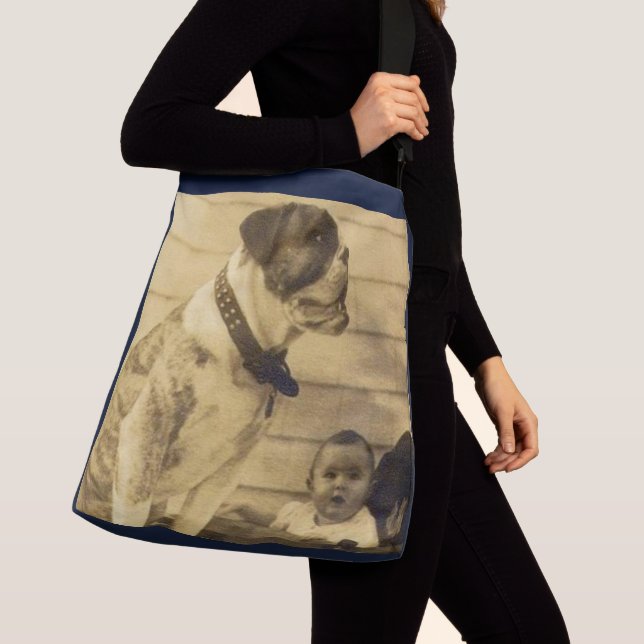Babywächter der 1920er Jahre Tragetaschen Mit Langen Trägern (Von Nahem)