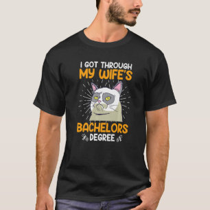 Bachelor-Abschluss meine Ehefrau überlebt Bachelor T-Shirt