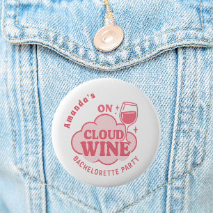 Bachelorett-Party über Wolkenweinbräune Button