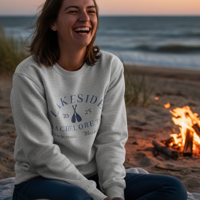 Bachelorette-Klassik Sweatshirt (Kick back at the lake with this coastal Classic Lake Bachelorette Girls Weekend Crewneck Sweatshirt!)