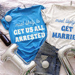 Bachelorette wird uns höchstwahrscheinlich alle ve Tri-Blend shirt<br><div class="desc">Bringen Sie mit diesem kühnen und unglaublich witzig T - Shirt-Design verspielten Unfug in die Feier! Mit dem unvergesslichen Satz "höchstwahrscheinlich zu bekommen, US ALL ARRESTED" in auffallendem weißen Text vor einem lebendigen blauen Hintergrund, wird dieses Design sicher Lachen und Kameradschaft auslösen. Es ist das perfekte Statement für einen Junggeselinnen-Abschied...</div>