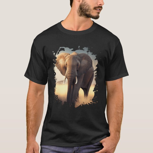 Backprint Lonely elephant in the African savanna T-Shirt (Vorderseite)