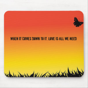 backround Gelb, wenn es unten zu ihm kommt, lov… Mousepad