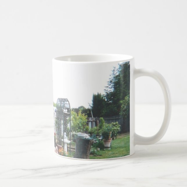 Backyard_angels_sitting Kaffeetasse (Rechts)