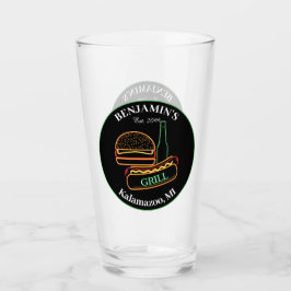 Backyard Grill mit Burgers Trinkbehälter Pint Beer Glas