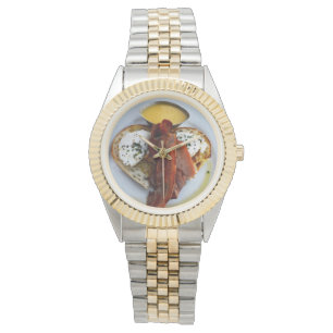 Bacon und Eier auf der Liebe Herzbrot, Armbanduhr