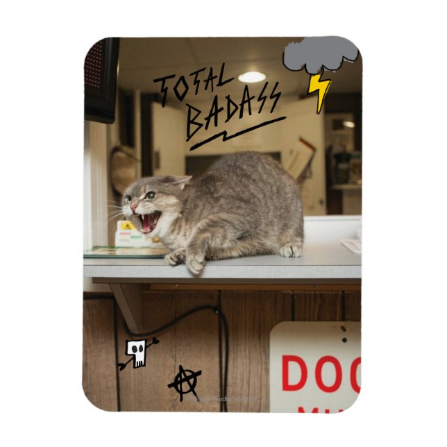 Badass Cat insgesamt Magnet (Vertikal)