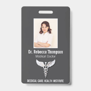 Badge Blanc Nettoyage détaillé Caduceus ID photo Médical