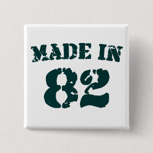 BADGE CARRÉ 5 CM 1982