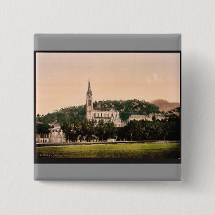 Badge Carré 5 Cm Basilique de prairie de La, Lourdes, Pyrénées,