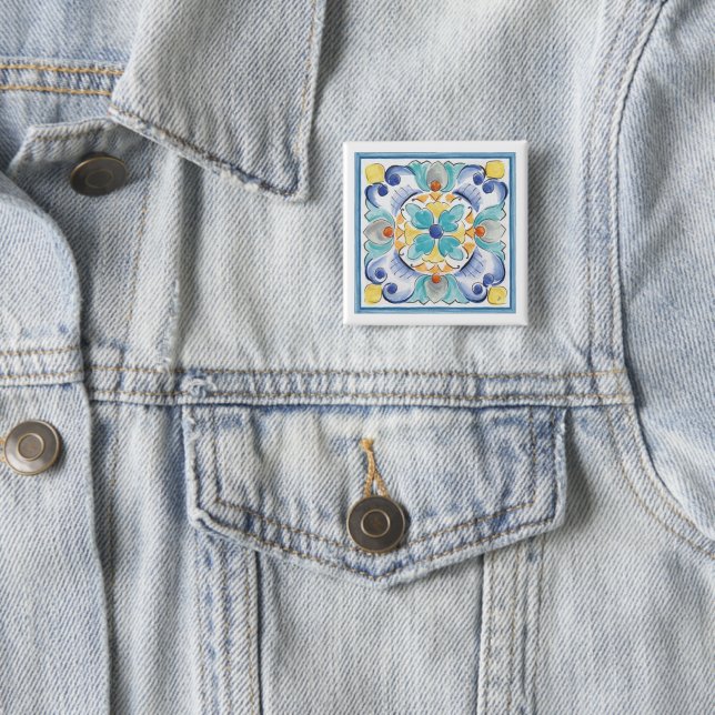 Badge Carré 5 Cm Bloom Blue & Yellow (En situation)