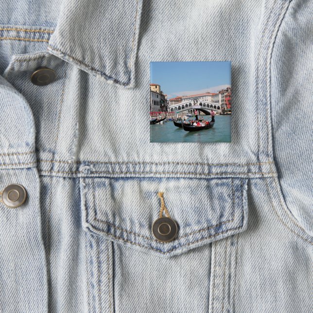 Badge Carré 5 Cm Bouton Canal de Venise (En situation)