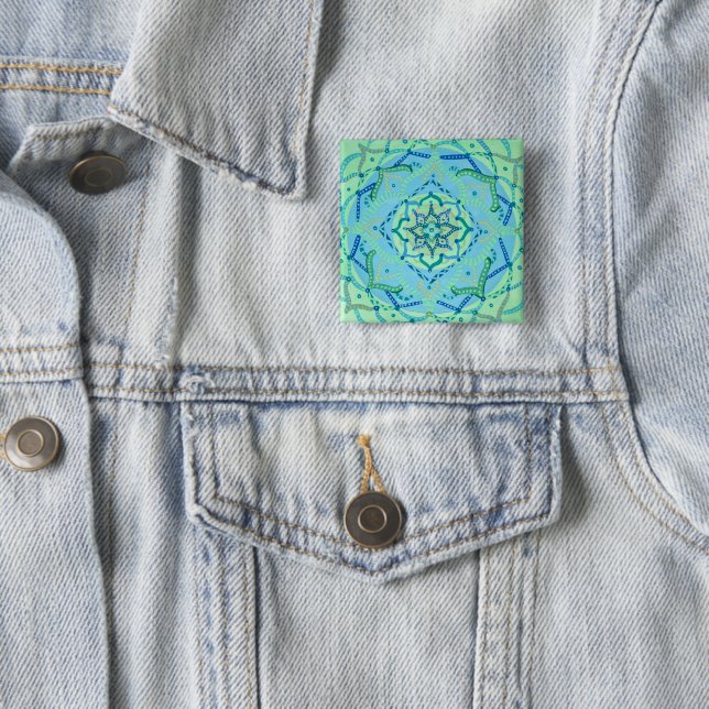Badge Carré 5 Cm Bouton Mandala (En situation)