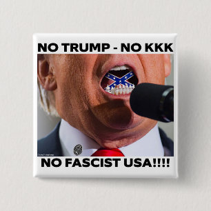 BADGE CARRÉ 5 CM BOUTON "PAS DE USA FASCISTE" TRUMP