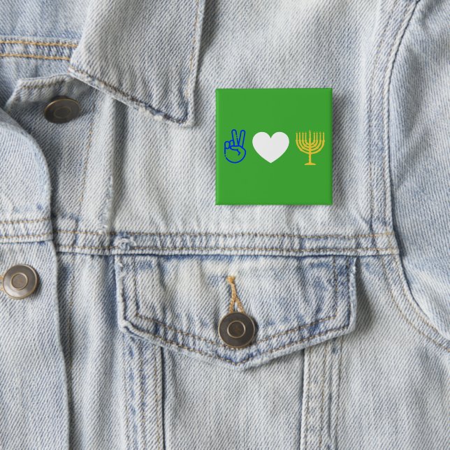 Badge Carré 5 Cm Bouton Peace Love & Hanoukka (En situation)