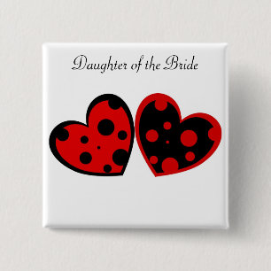Badge Carré 5 Cm Bouton rouge et noir de coeurs
