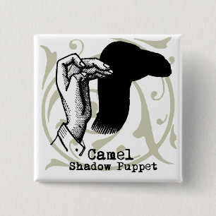 Badge Carré 5 Cm Camel Hand Puppet Shadow Games