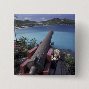 Badge Carré 5 Cm CARAÏBES, Saint-Barts, Connon pointant vers la ba