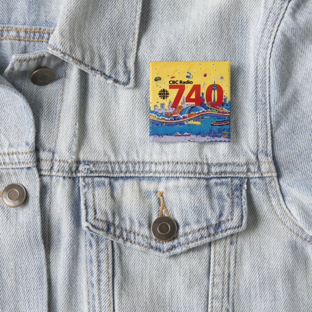 Badge Carré 5 Cm  CBC Radio 740 - Habillage promotionnel (1980) (En situation)