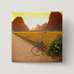 Badge Carré 5 Cm Chine, Guangxi. Yangzhou, Bicyclette à la campagne