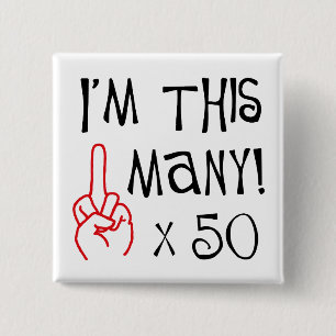 Badge Carré 5 Cm cinquantième salut de doigt moyen d'anniversaire