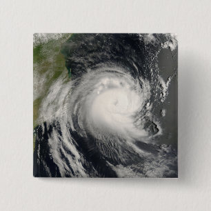 Badge Carré 5 Cm Cyclone tropical Favio approchant la Mozambique