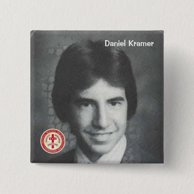 Badge Carré 5 Cm Daniel Kramer (Devant)