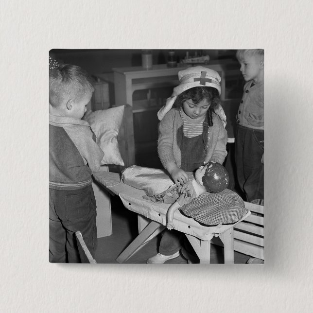 Badge Carré 5 Cm École d'infirmières : les années 1940 (Devant)