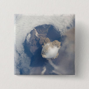 Badge Carré 5 Cm Éruption du volcan 2 de Sarychev