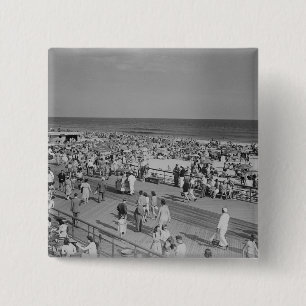 Badge Carré 5 Cm Foule sur la plage