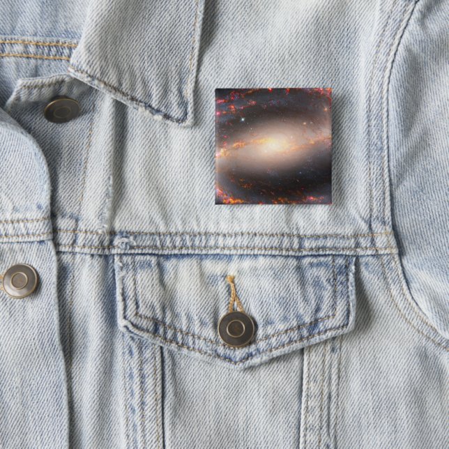 Badge Carré 5 Cm Galaxie Spirale Ngc 1300. (En situation)