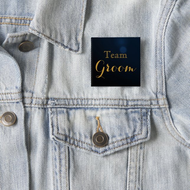 Badge Carré 5 Cm Gold Mariage Team Groom (En situation)