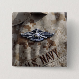 Badge Carré 5 Cm Goupille de dispositif de guerre de Corps des