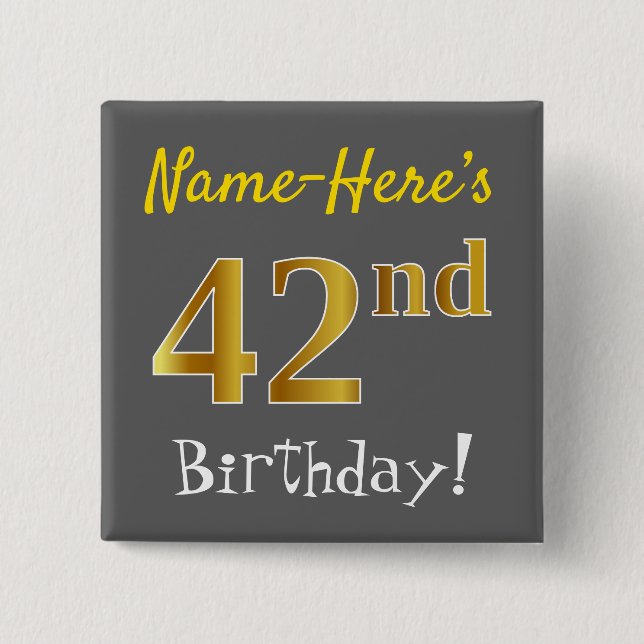 Badge Carré 5 Cm Gray, Faux Gold 42e Anniversaire, Avec Nom Personn (Devant)